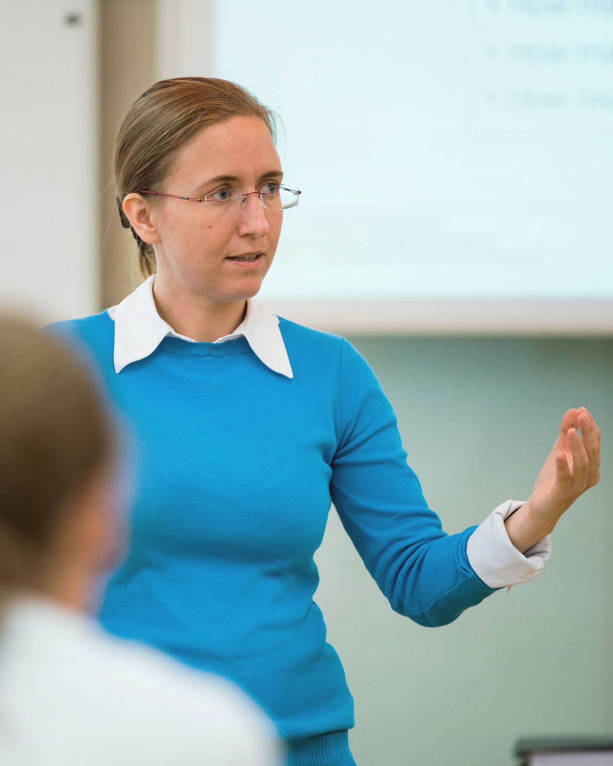 Professor Dr. Nadine Kammerlander holds a lecture for Doctoral students