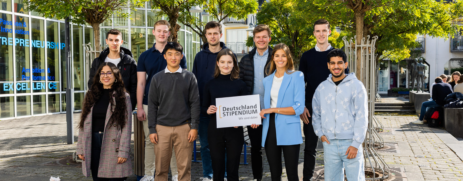 16 WHU-Studierende erhalten Deutschlandstipendium